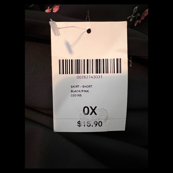FOREVER 21+ WHITE AND BLACK POLKA DOT SKATER SKIRT SIZE 0X NWT - Picture 4 of 4